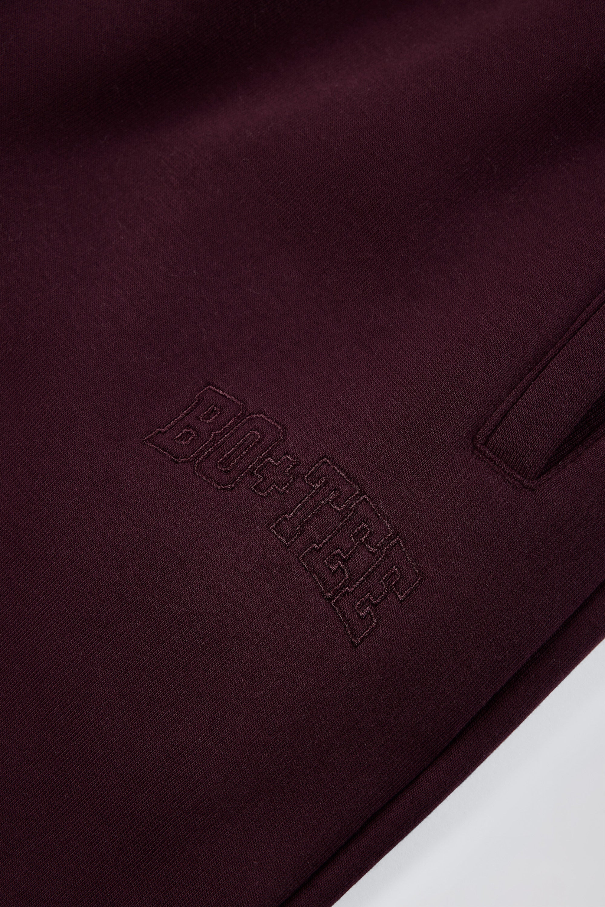 Brushed Cotton Jersey Mid-Rise Relaxed Joggers in Burgundy