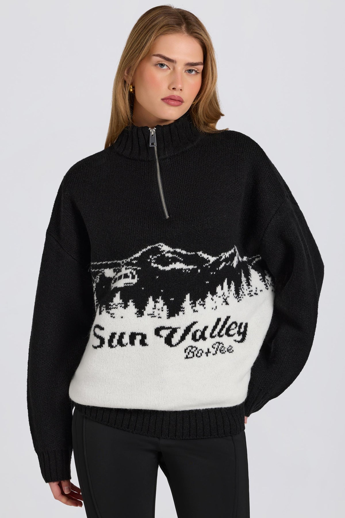 Knit Quarter-Zip Turtleneck Oversized Jumper in Black